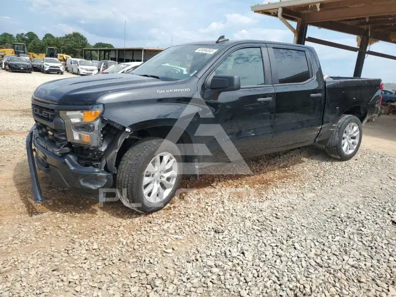 2022 Chevrolet Silverado photo