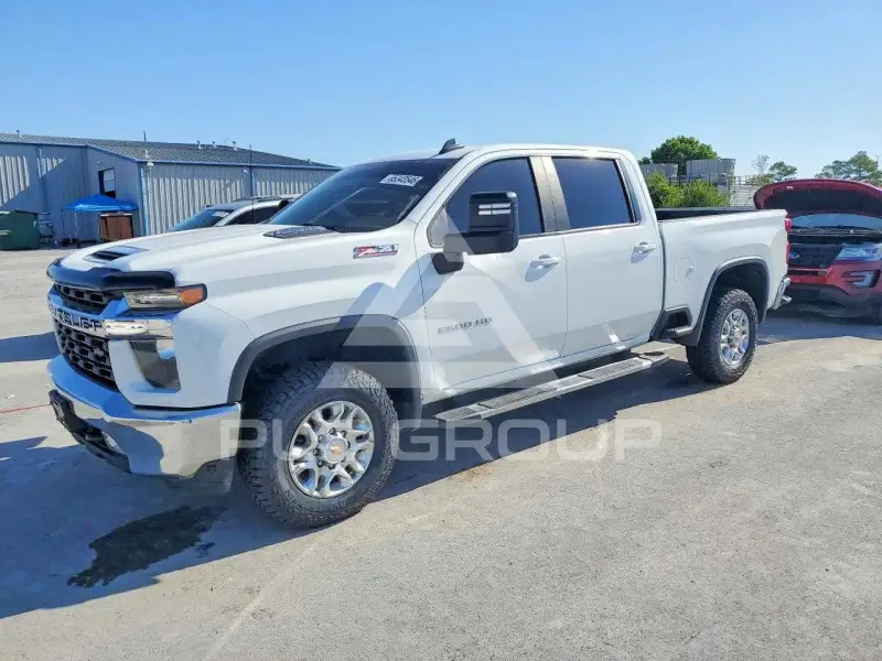 2022 Chevrolet Silverado фото