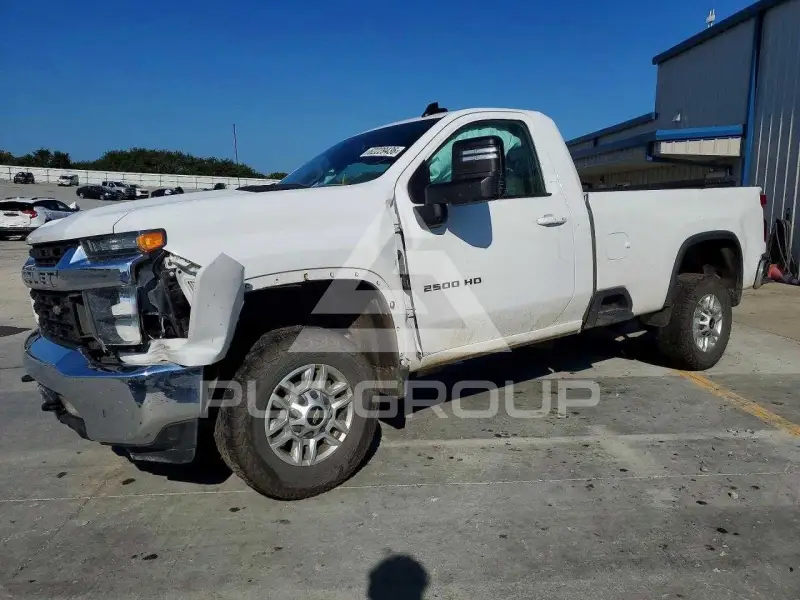 2022 Chevrolet Silverado photo