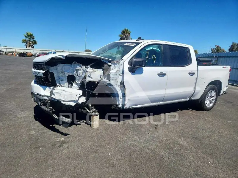 2022 Chevrolet Silverado photo