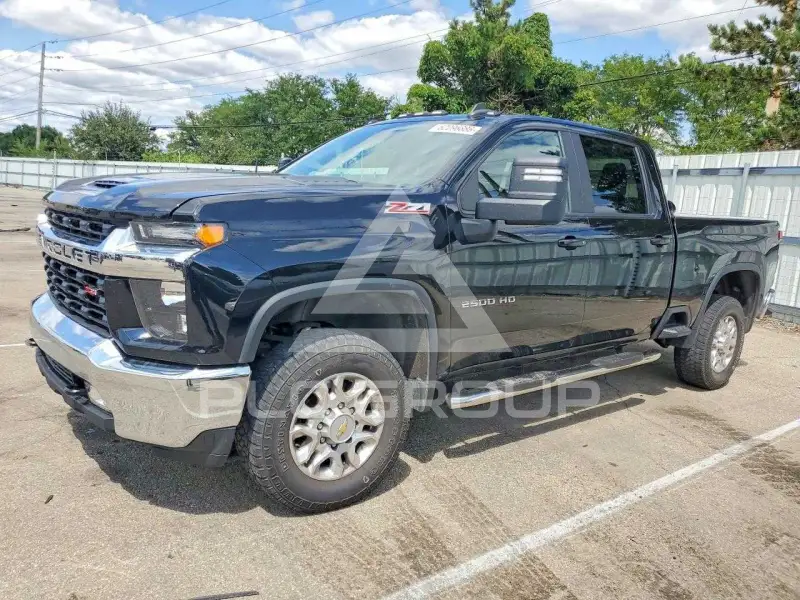 2022 Chevrolet Silverado photo