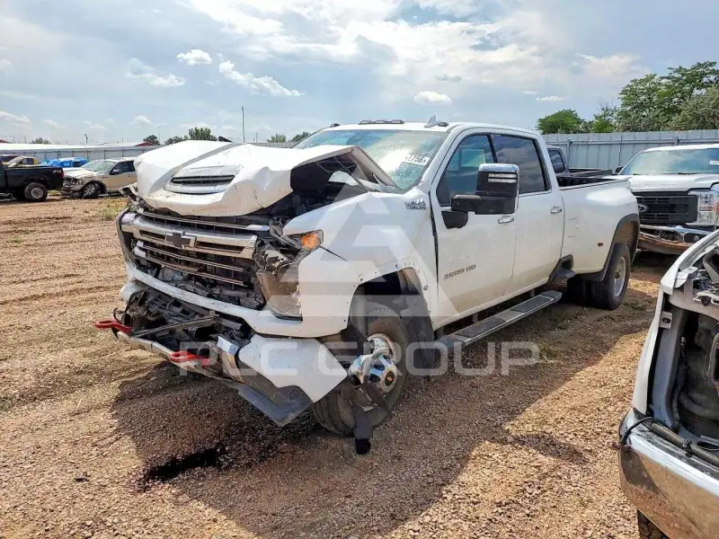2022 Chevrolet Silverado фото