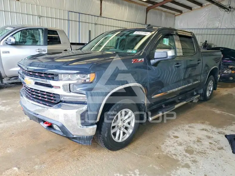 2022 Chevrolet Silverado photo