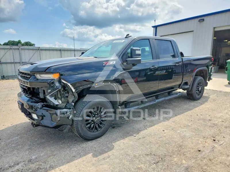 2022 Chevrolet Silverado фото