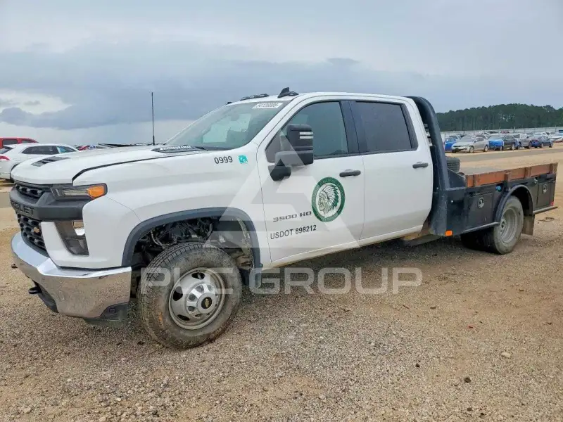2022 Chevrolet Silverado фото