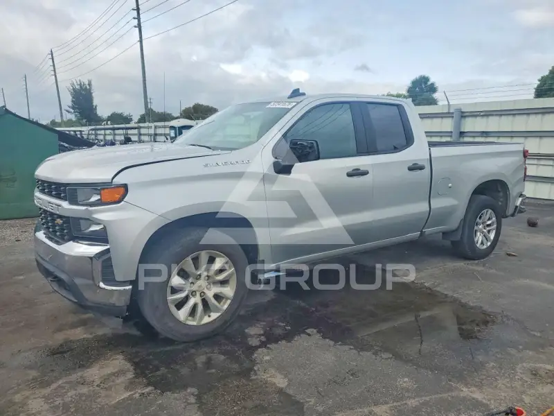 2022 Chevrolet Silverado фото
