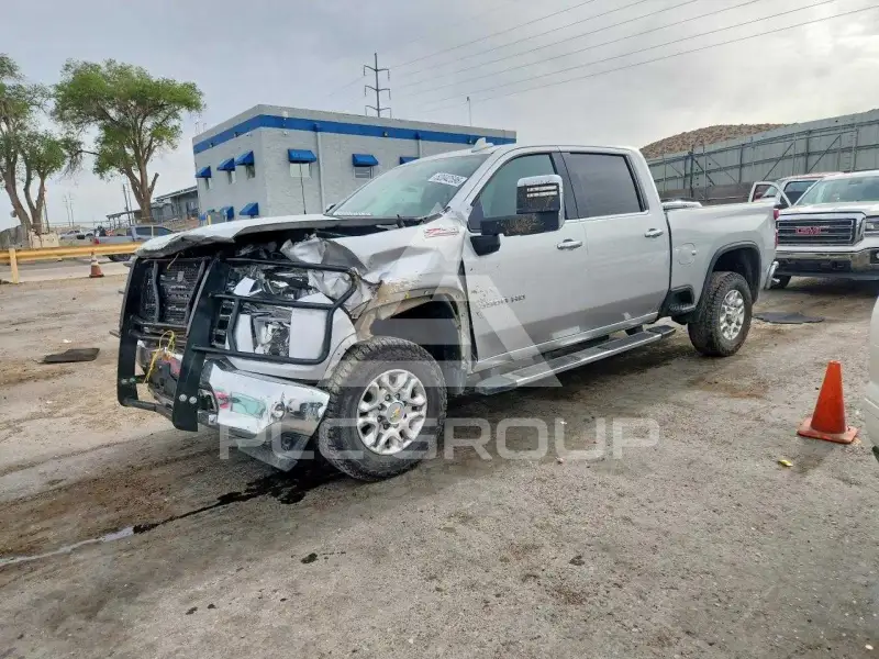 2022 Chevrolet Silverado фото