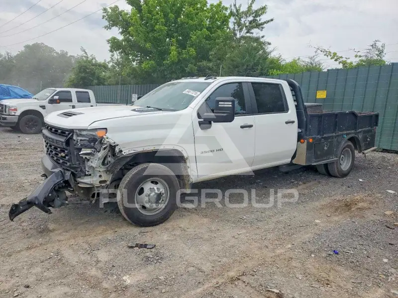2022 Chevrolet Silverado photo
