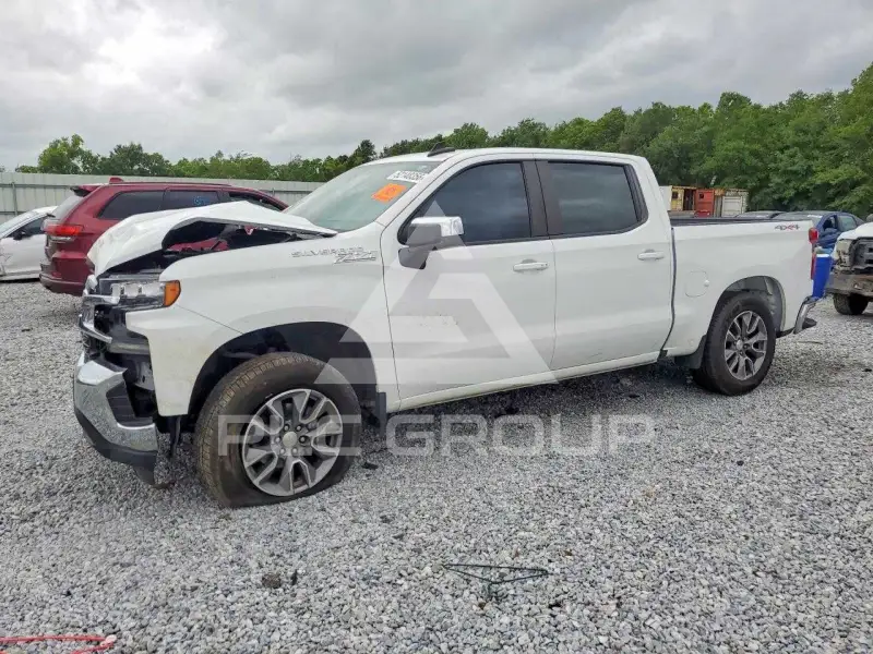 2022 Chevrolet Silverado фото