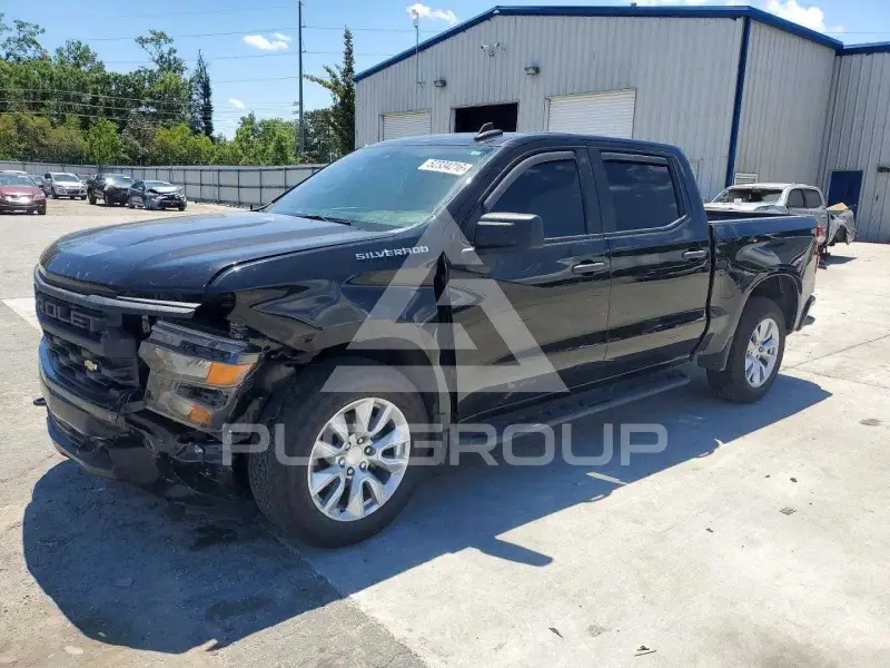 2022 Chevrolet Silverado photo