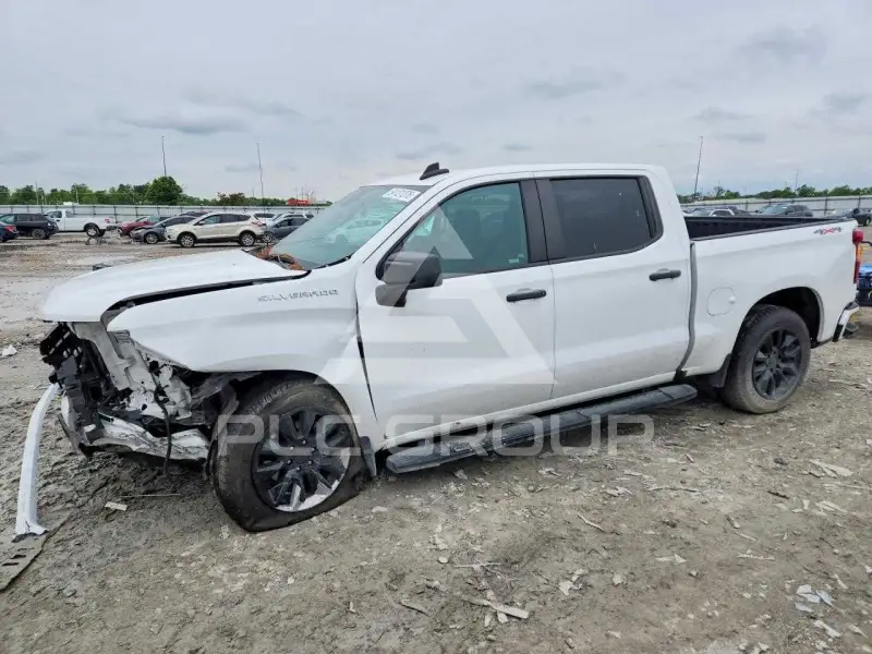 2022 Chevrolet Silverado фото