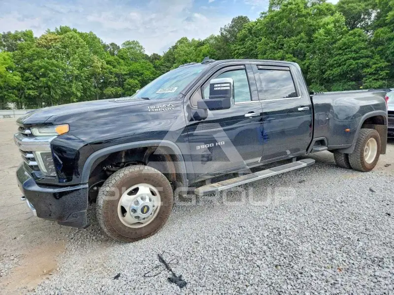 2022 Chevrolet Silverado photo