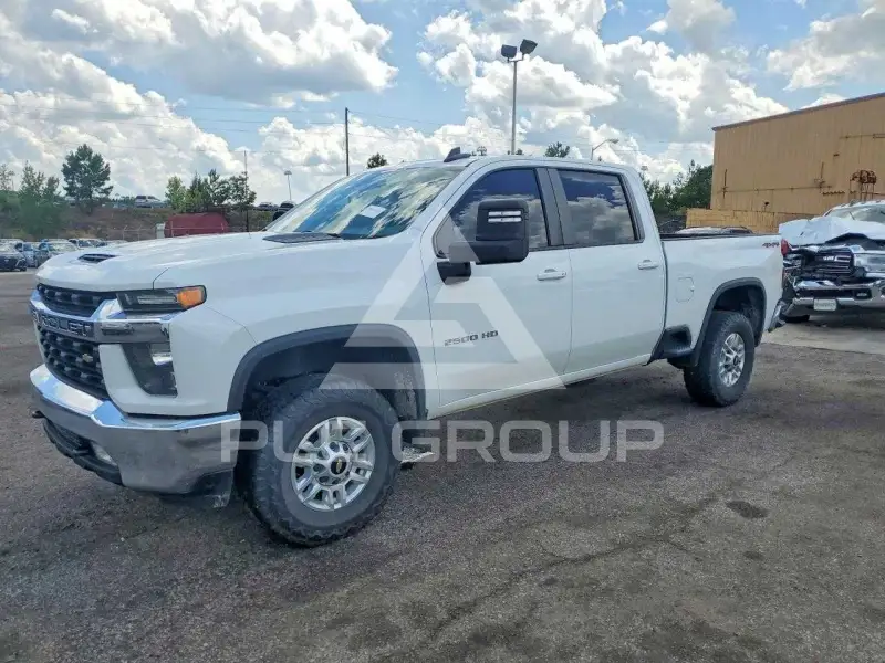 2022 Chevrolet Silverado фото