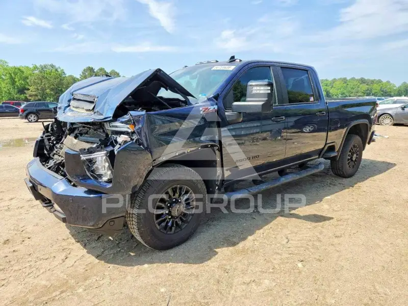 2022 Chevrolet Silverado фото
