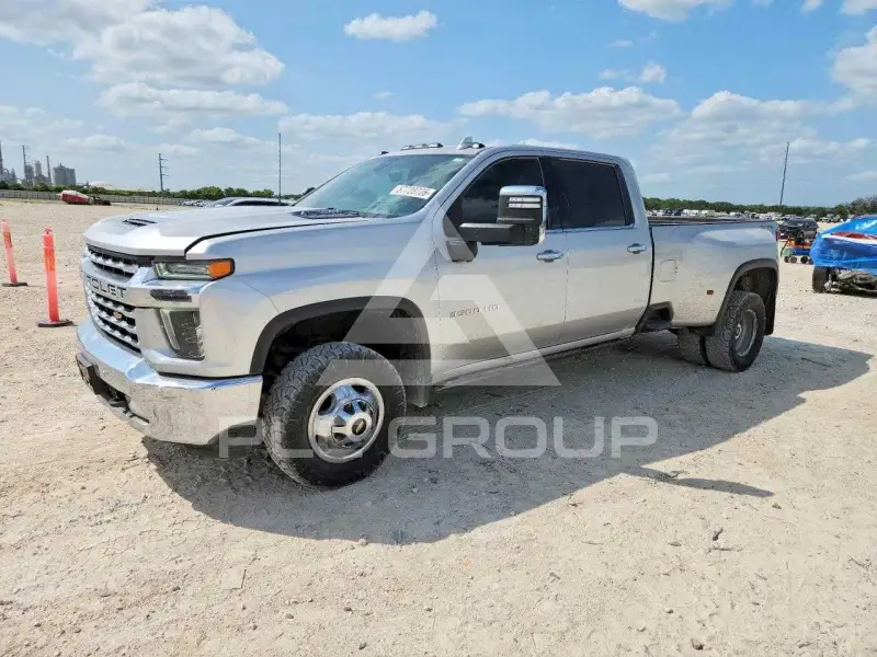 2022 Chevrolet Silverado photo