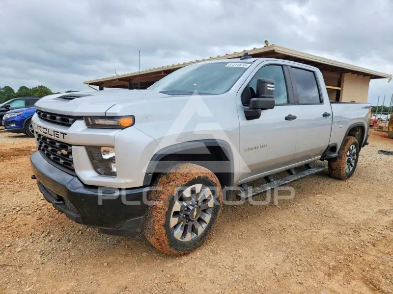 2022 Chevrolet Silverado фото