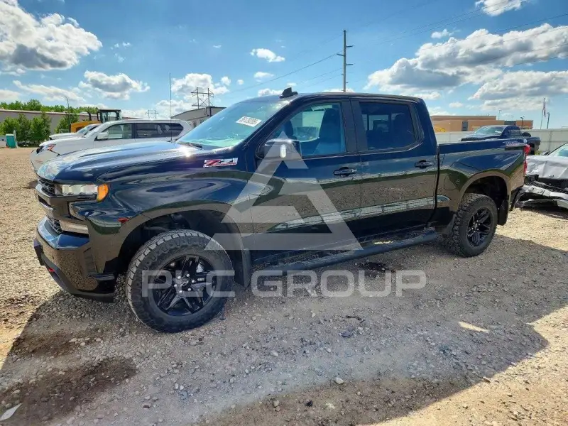2022 Chevrolet Silverado photo