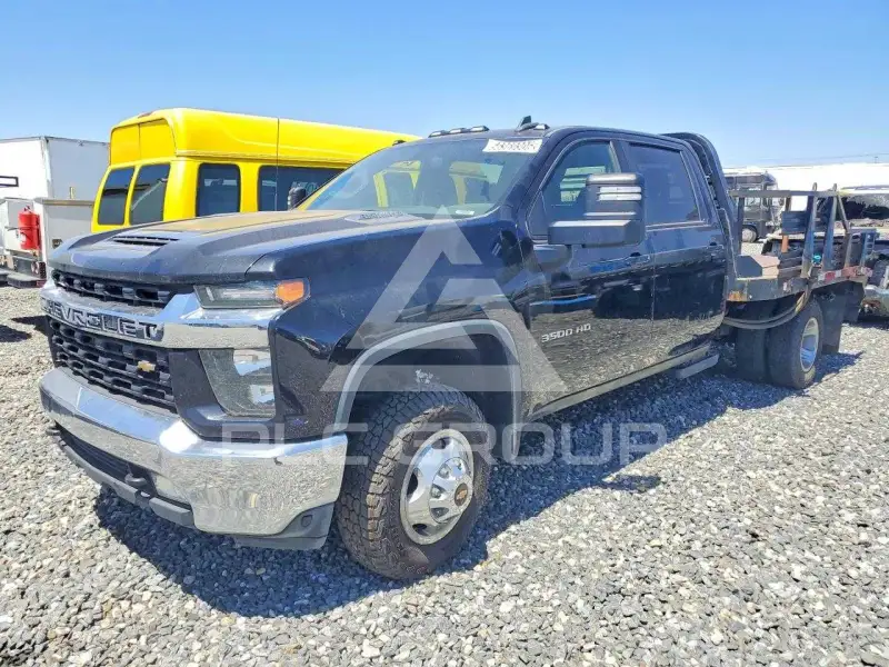 2022 Chevrolet Silverado photo