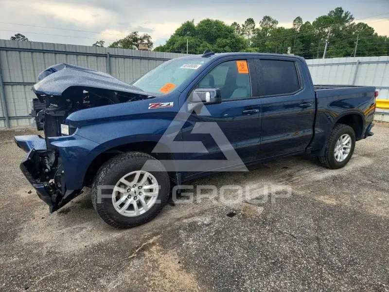 2022 Chevrolet Silverado photo