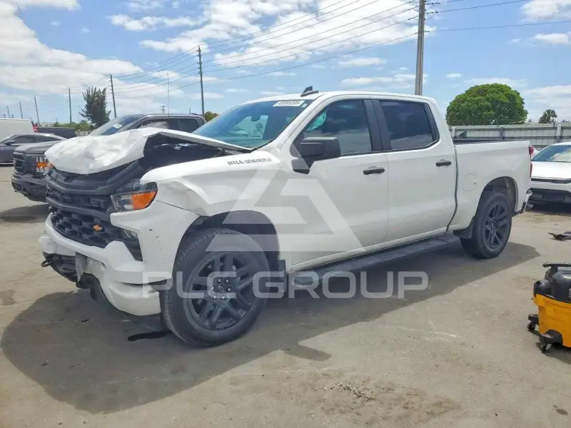2022 Chevrolet Silverado фото
