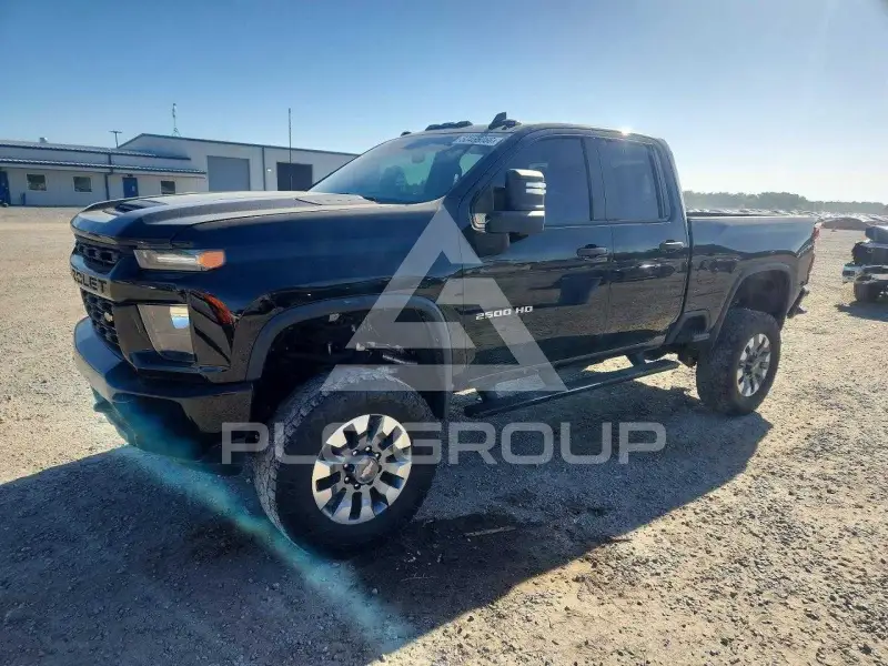 2022 Chevrolet Silverado фото