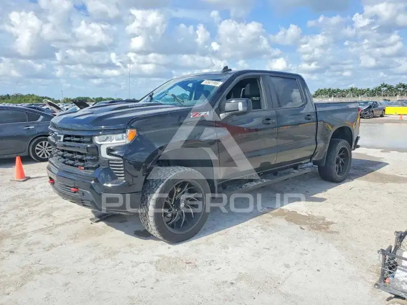 2022 Chevrolet Silverado photo