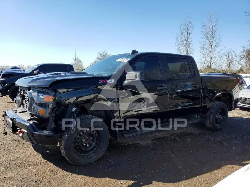 2022 Chevrolet Silverado photo