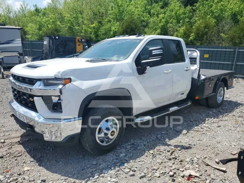 2022 Chevrolet Silverado фото
