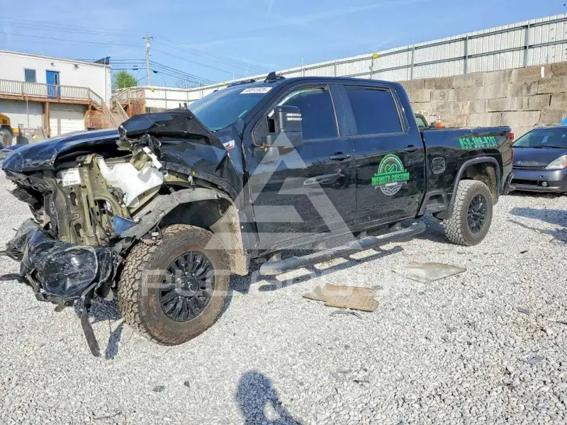 2022 Chevrolet Silverado фото