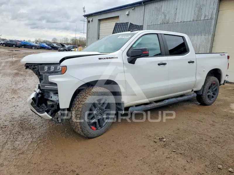 2022 Chevrolet Silverado фото