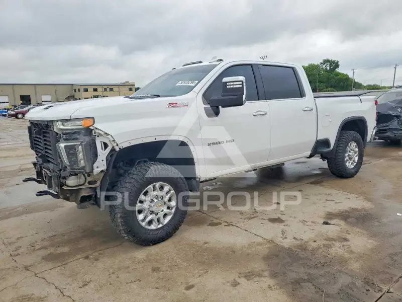 2022 Chevrolet Silverado photo