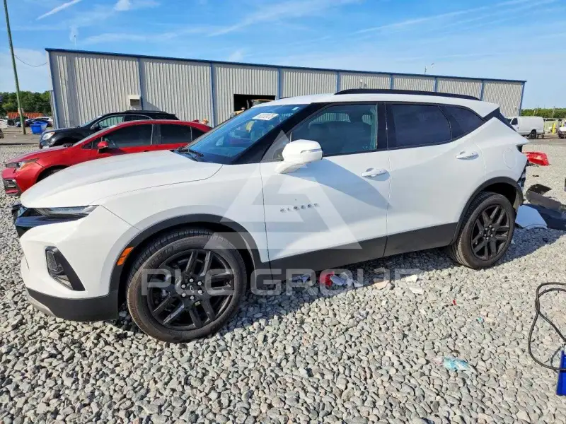 2022 Chevrolet Blazer photo