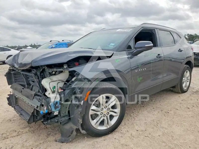 2022 Chevrolet Blazer photo