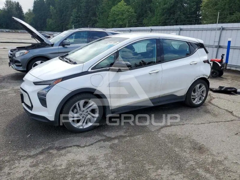 2022 Chevrolet Bolt photo