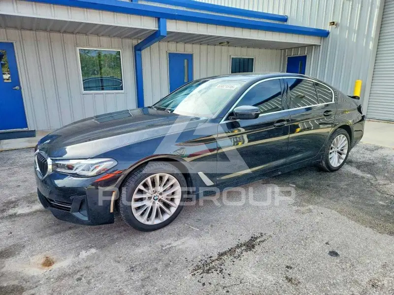 2022 BMW 530 photo