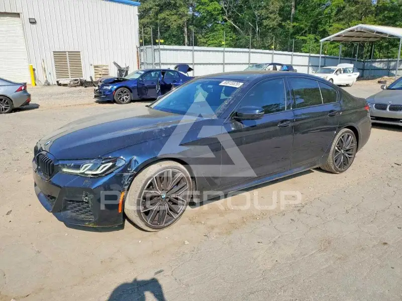 2022 BMW 530 фото