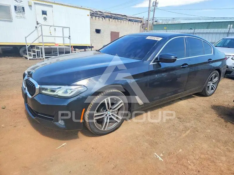 2022 BMW 530 фото