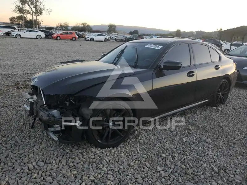 2022 BMW 330 фото