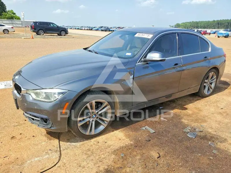 2022 BMW 330 photo