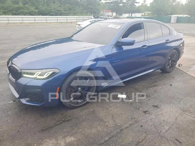 2022 BMW 540 фото