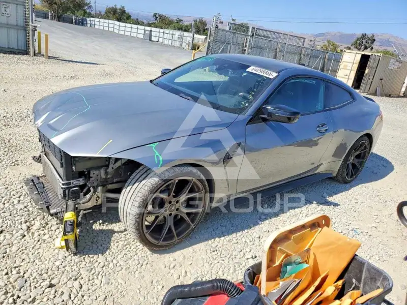 2022 BMW M4 photo