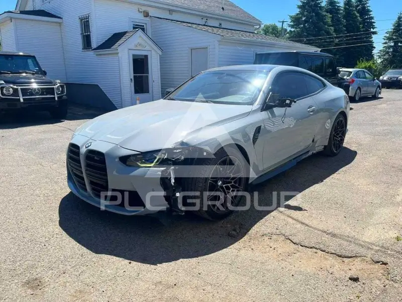 2022 BMW M4 фото