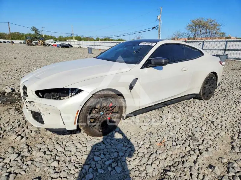 2022 BMW M4 фото