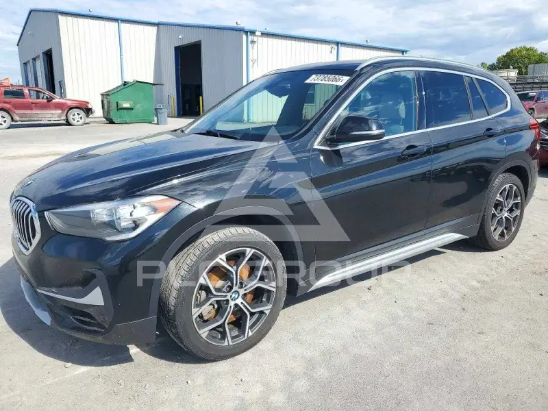2022 BMW X1 фото
