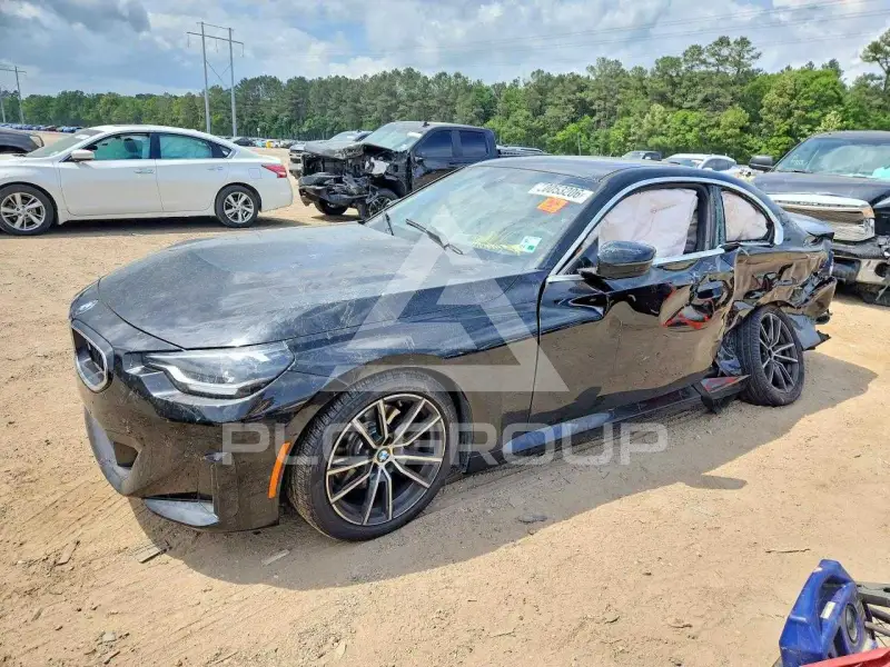2022 BMW 230 фото