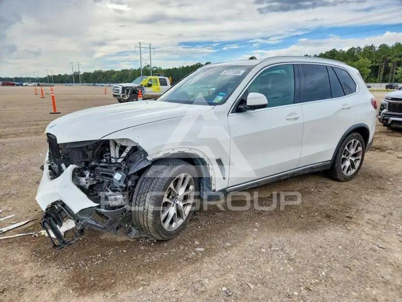 2022 BMW X5 photo