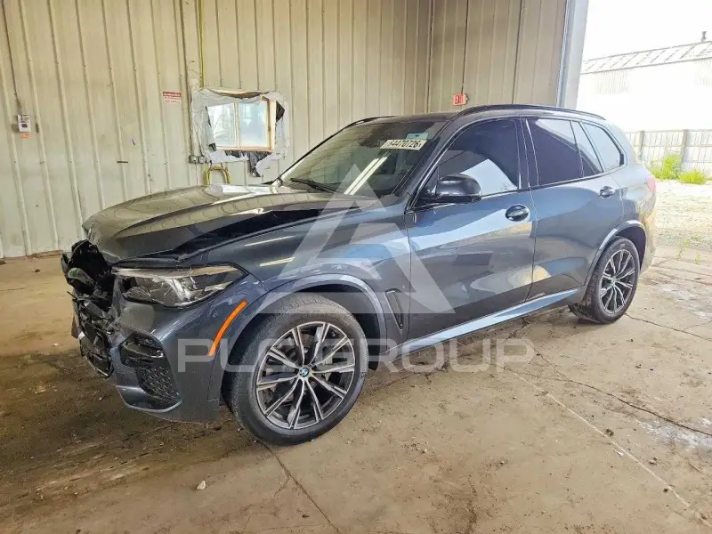 2022 BMW X5 фото