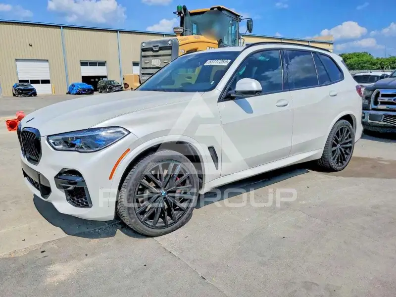2022 BMW X5 фото