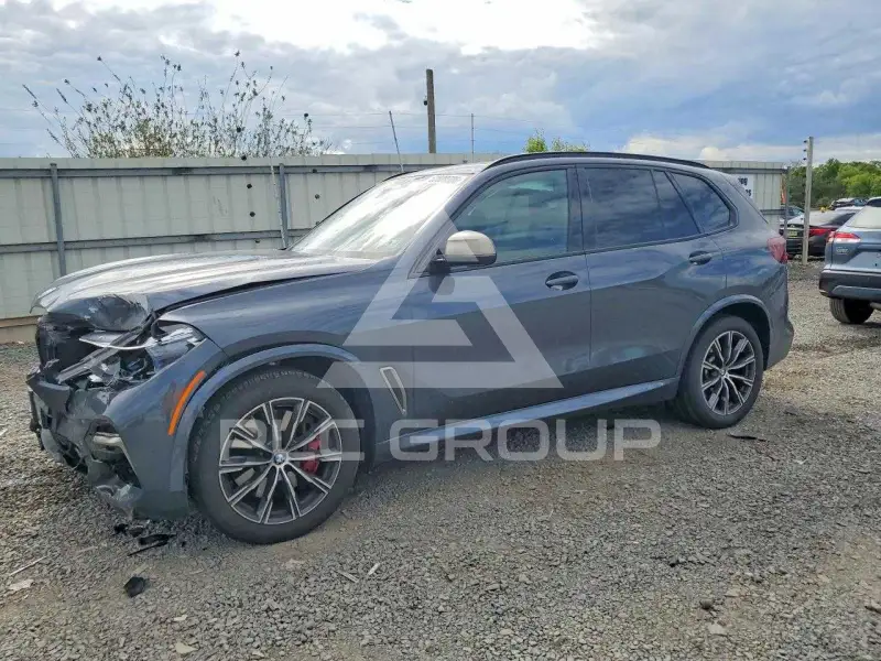 2022 BMW X5 фото