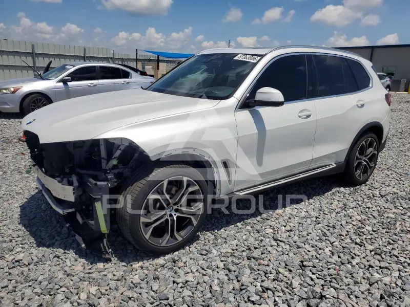 2022 BMW X5 фото